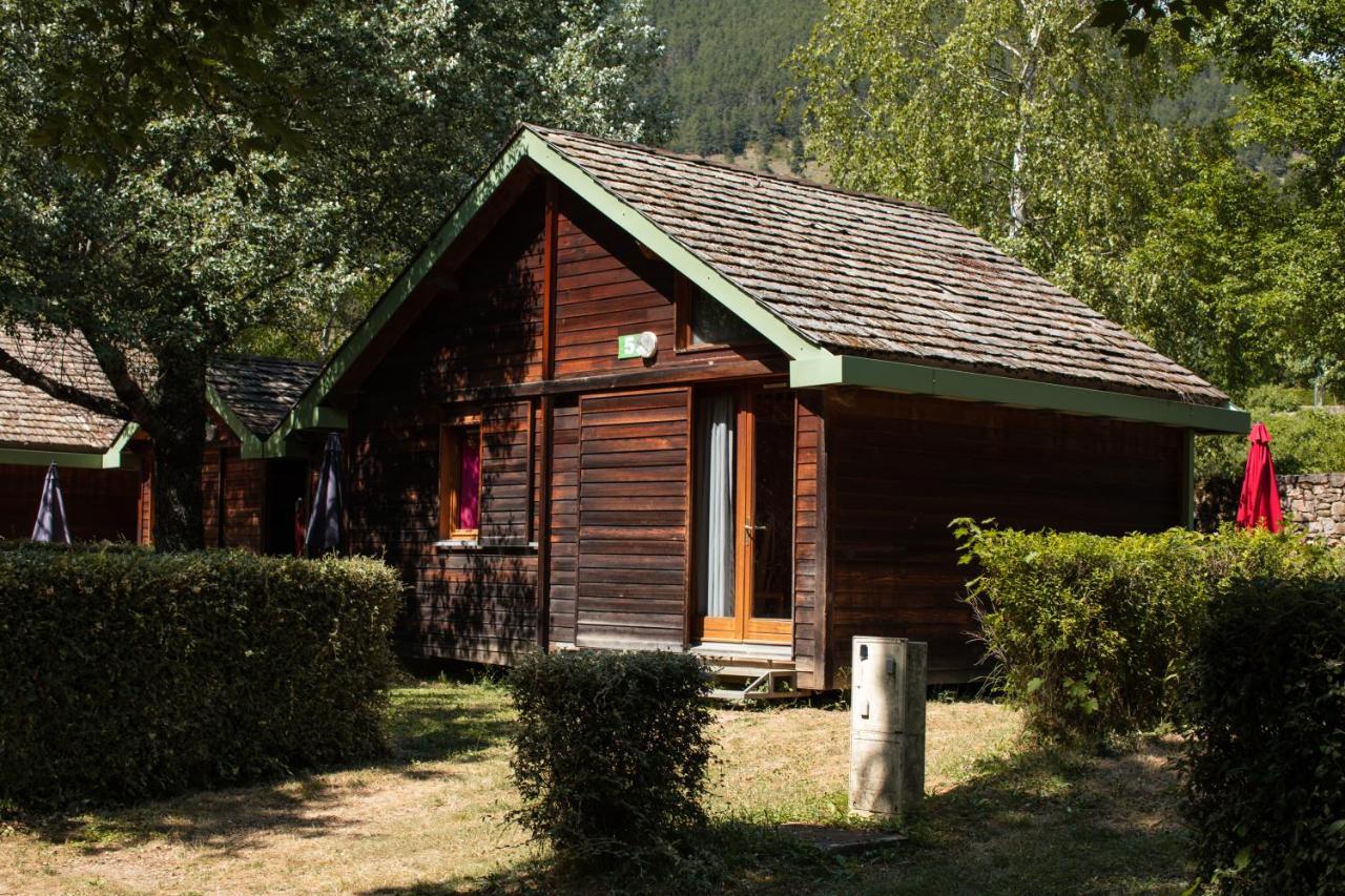 Camping Le Pre Morjal Ispagnac Exterior photo